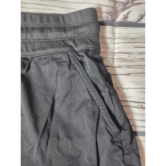 The North Face Shorts Womens Large Black FlashDry Nylon Athletic Active Running - Picture 4 of 10